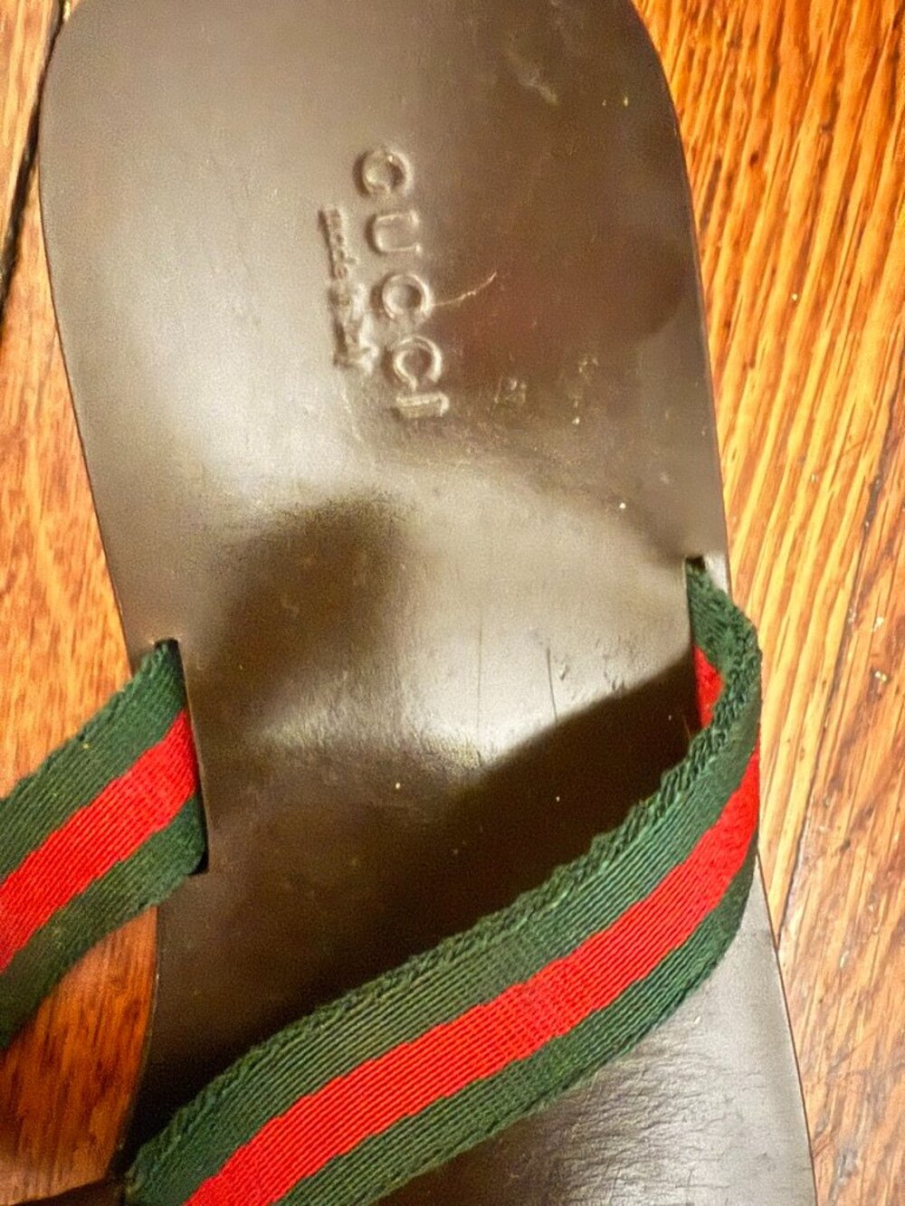 Gucci Brown with Green and Red straps Sandals with Elegant Gold GG Design - Picture 4 of 10